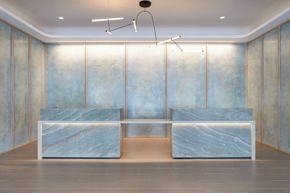 AC Hotel by Marriott Tampa Airport 2