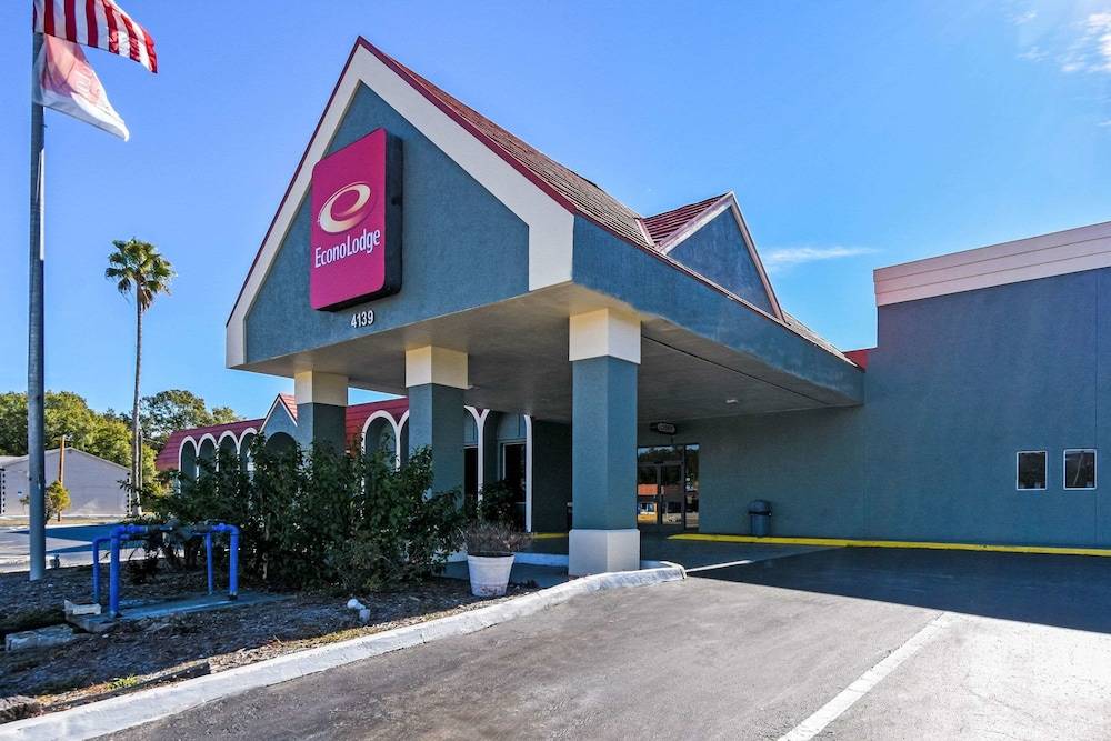 Econo Lodge 1