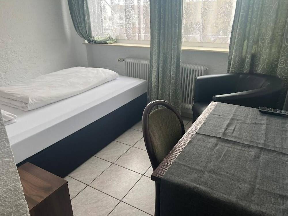 Hotel Main Taunus 1