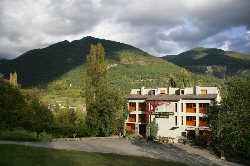 Hotel de Montaña El Mirador 1