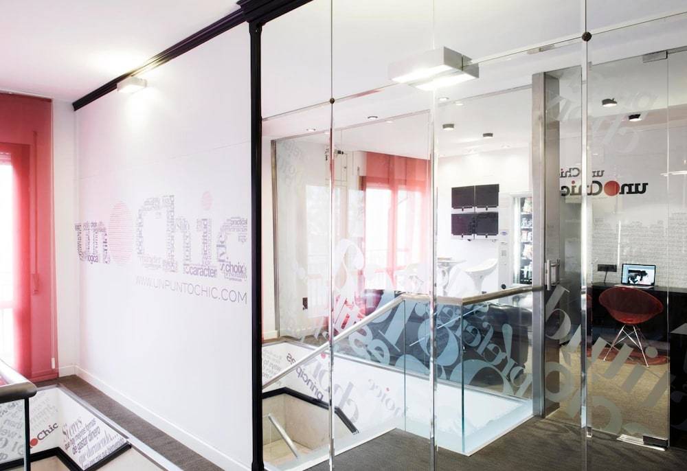 Hospedium Hostal Un Punto Chic 2