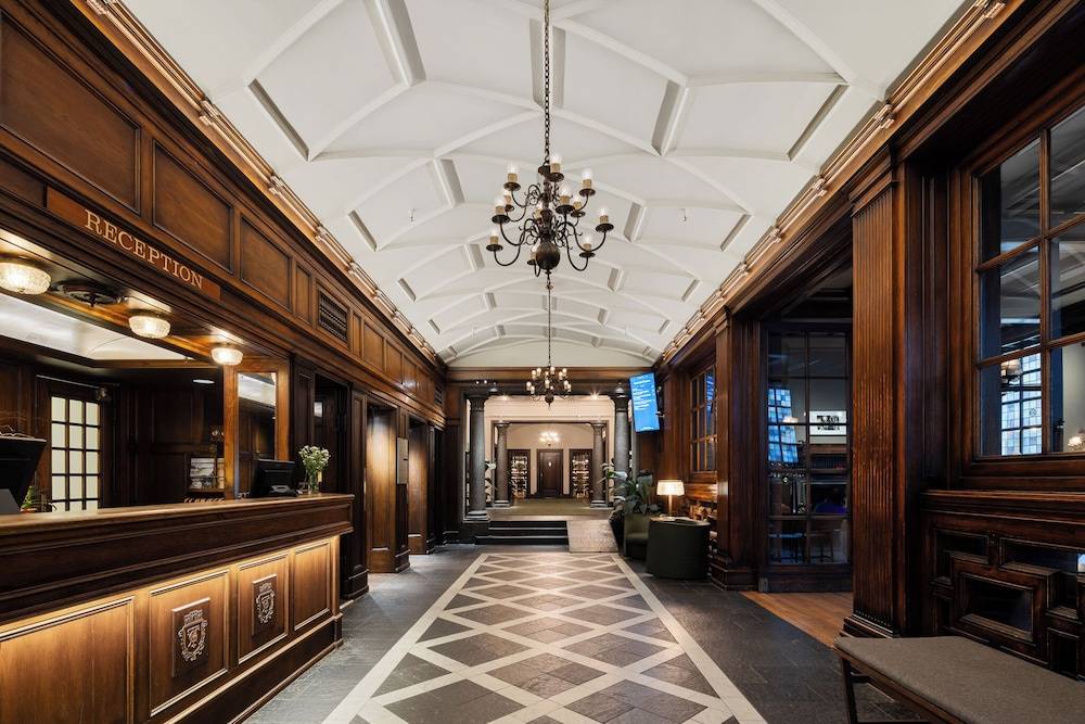 Grand Hotel Terminus 1