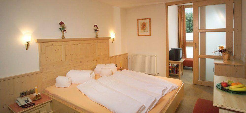 Hotel Zum Hirschen 1