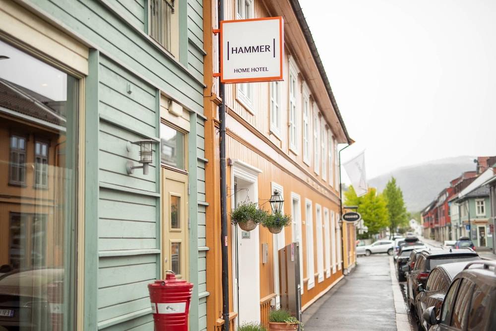 Home Hotel Hammer 1