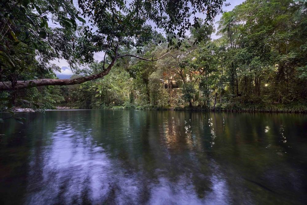 Silky Oaks Lodge, Beckons 1