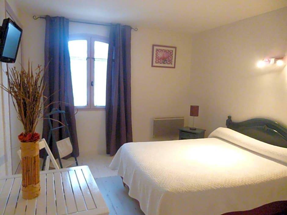 Auberge de la Table Ronde 2