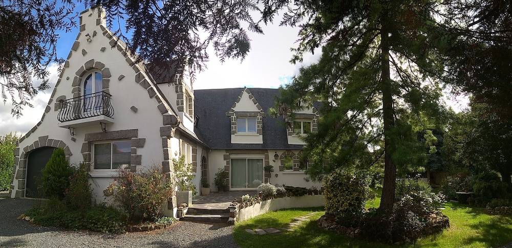Bed & Breakfast Crosne Plazza & Spa 1