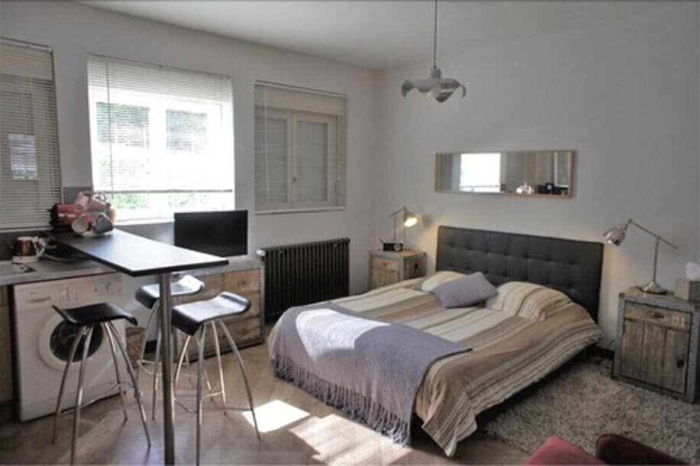 Bed & Breakfast Crosne Plazza & Spa 2