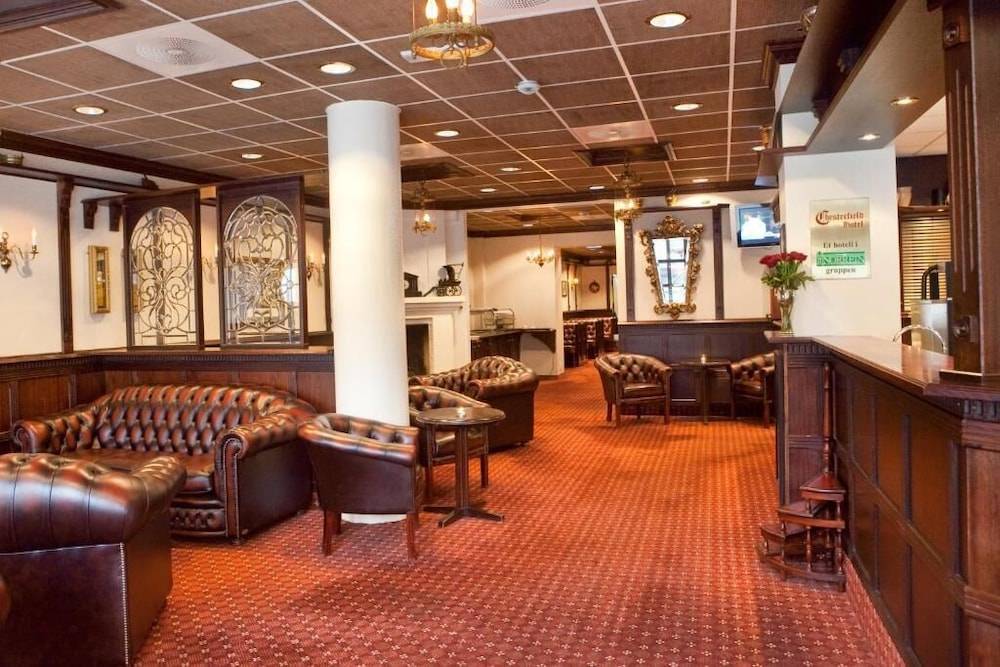 Chesterfield Hotel 2
