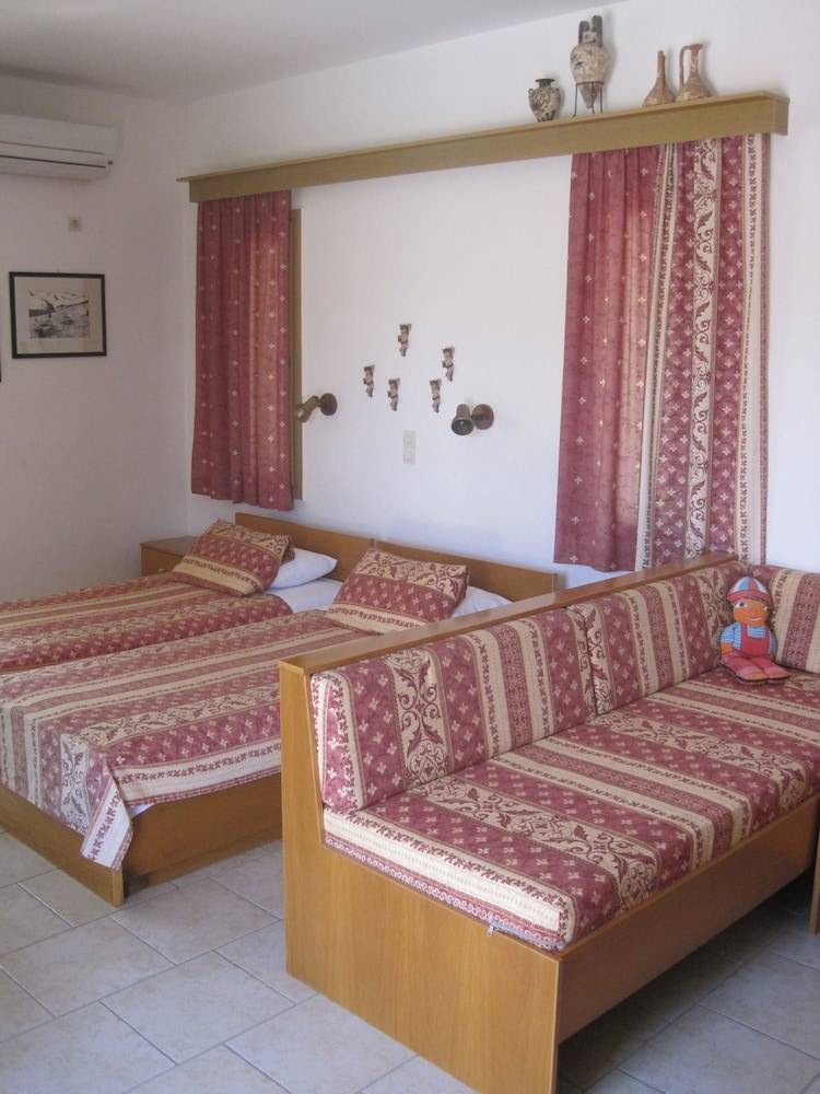 Vamos Palace Apartments 2