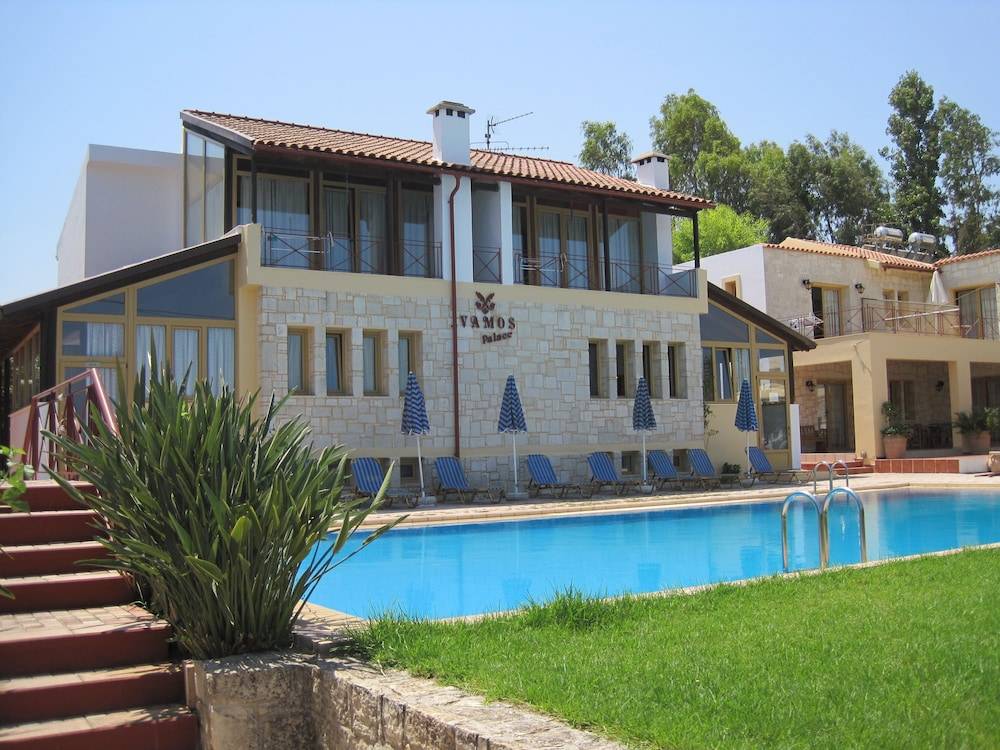 Vamos Palace Apartments 1
