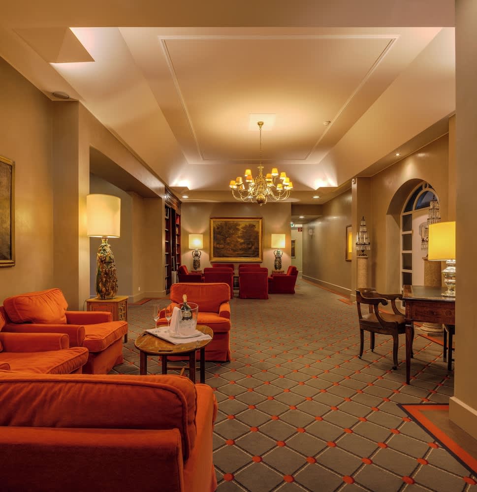 Hotel De La Paix 2