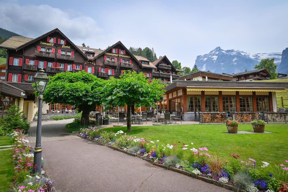 Romantik Hotel Schweizerhof 1