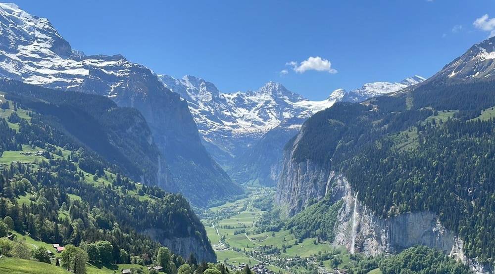 Hotel Bellevue - Traditional Swiss Hideaway 1