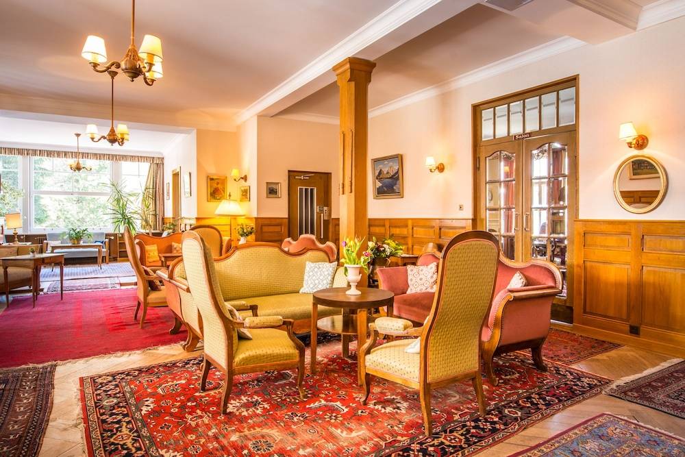 Historic Hotel Falken 2