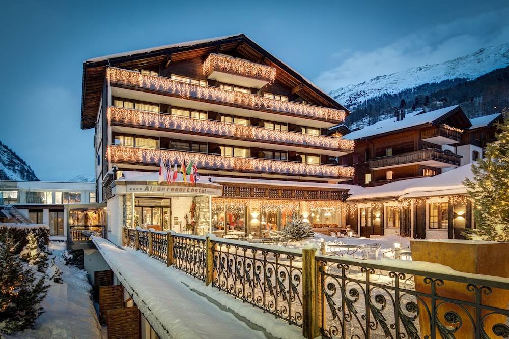 Alpen Resort - Spa & Dining 1