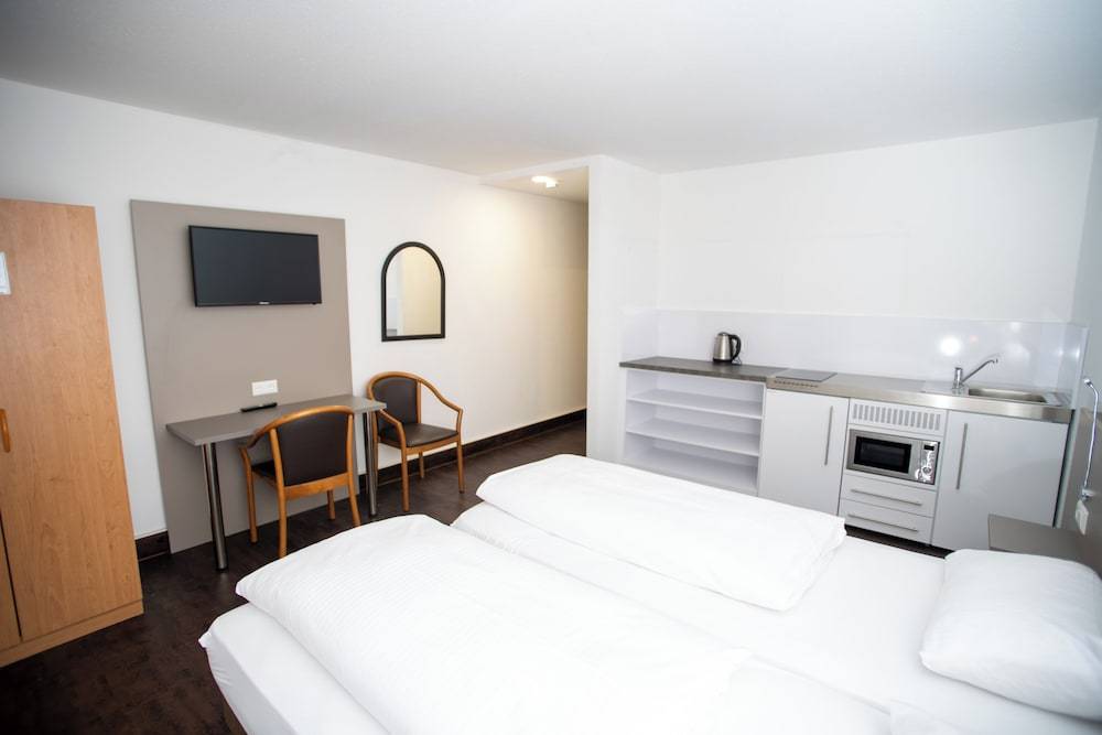 Hotel am Schillerplatz 2