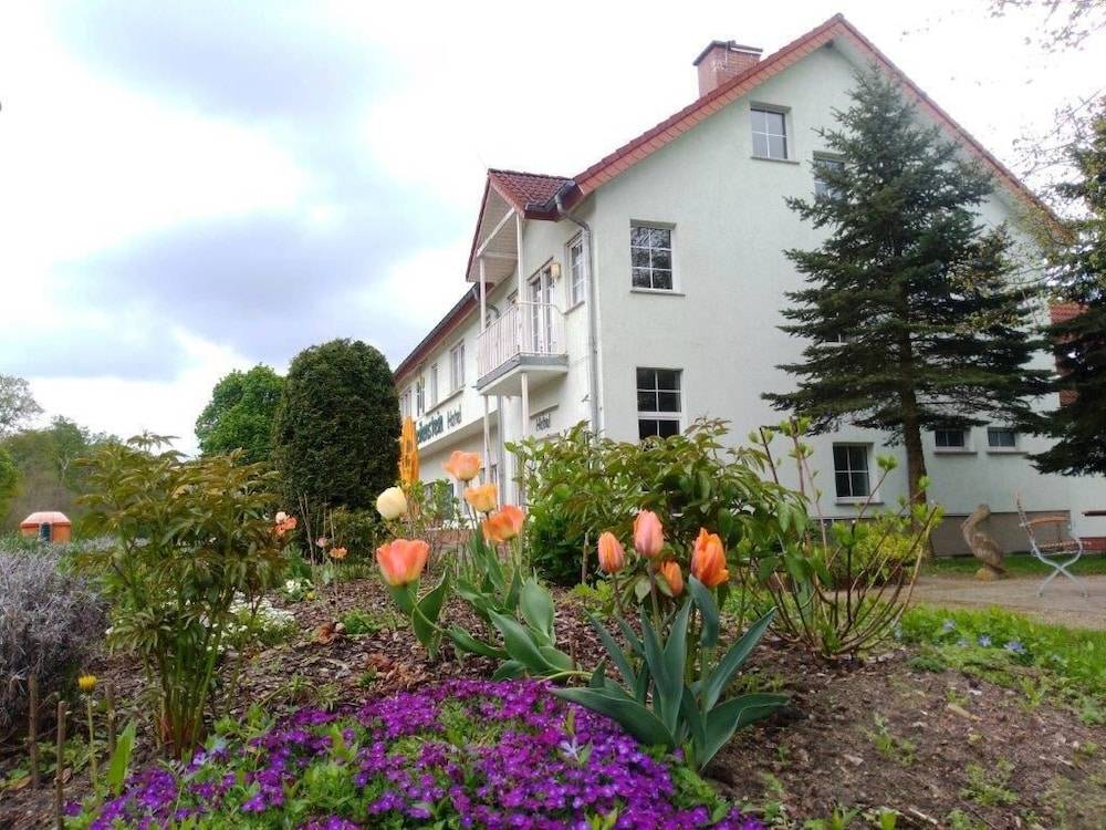 Hotel Am Meilenstein 1