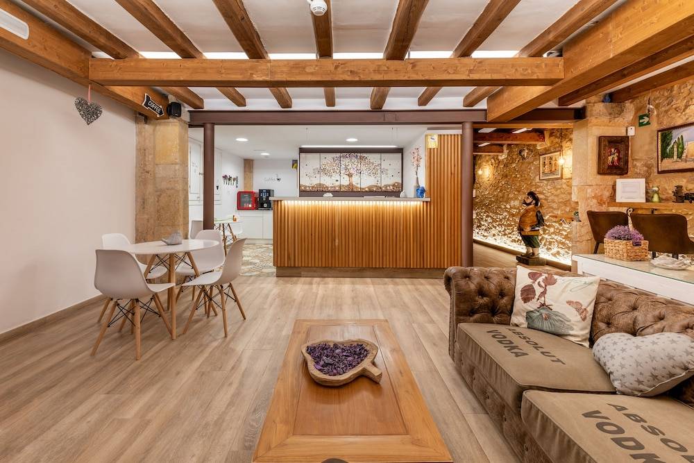 Hostal 977 2