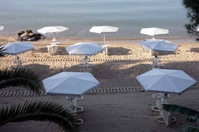 Porfi Beach Hotel 2