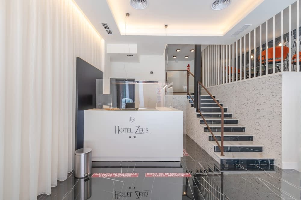 Hotel Zeus 2
