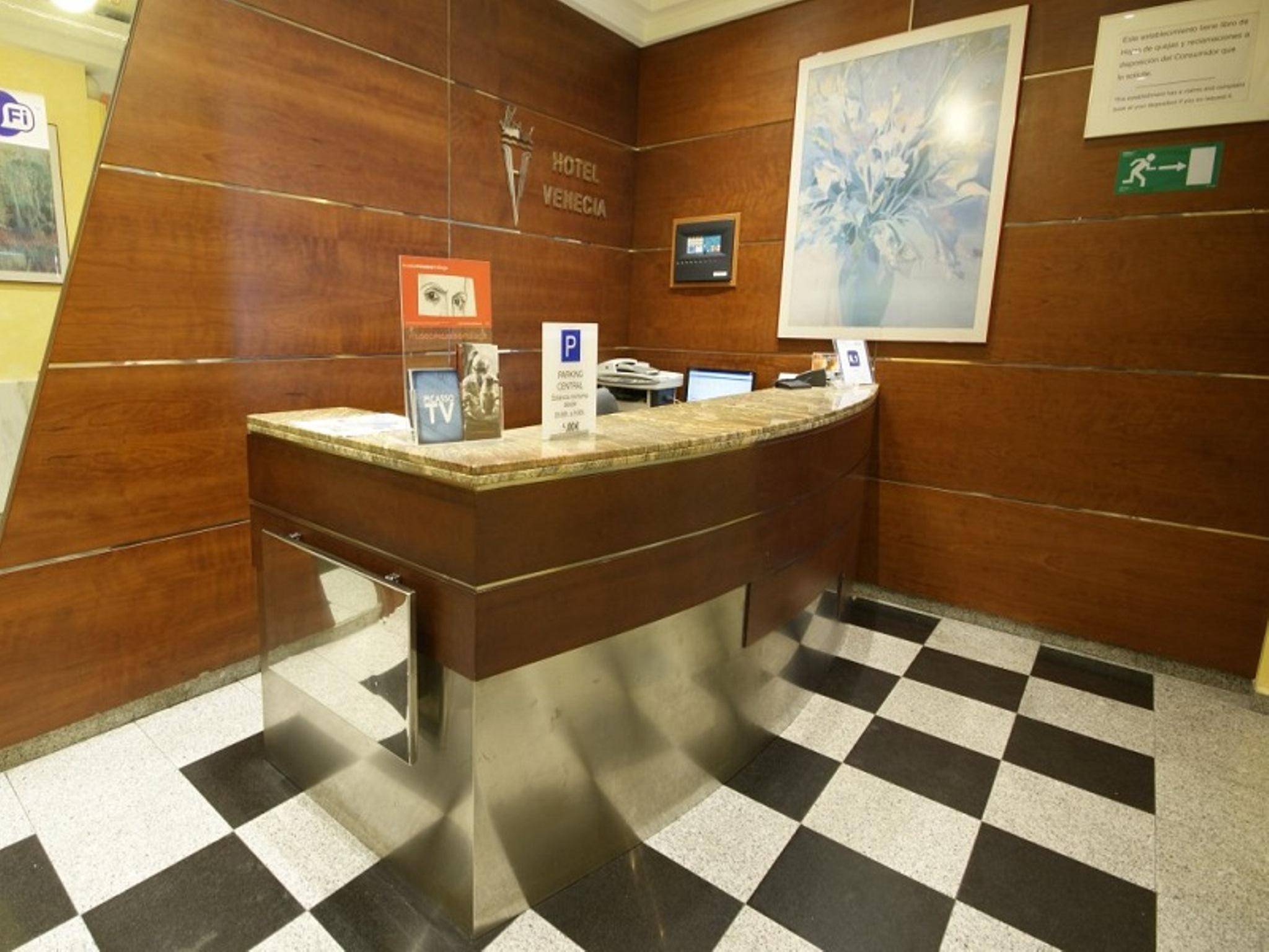 Hotel Doho 2