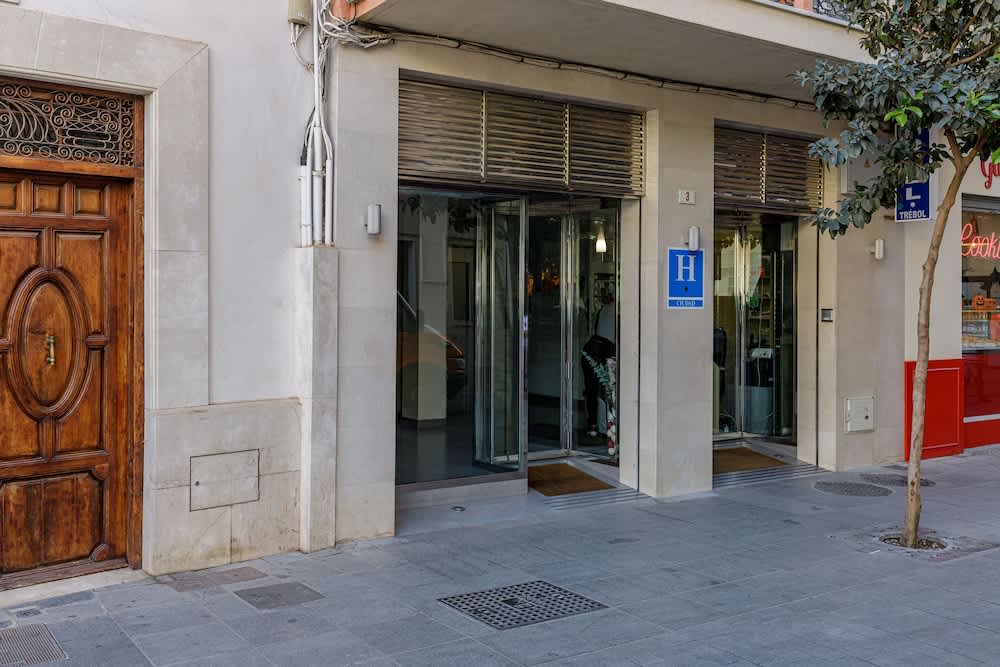 H-A Hotel Trebol 1