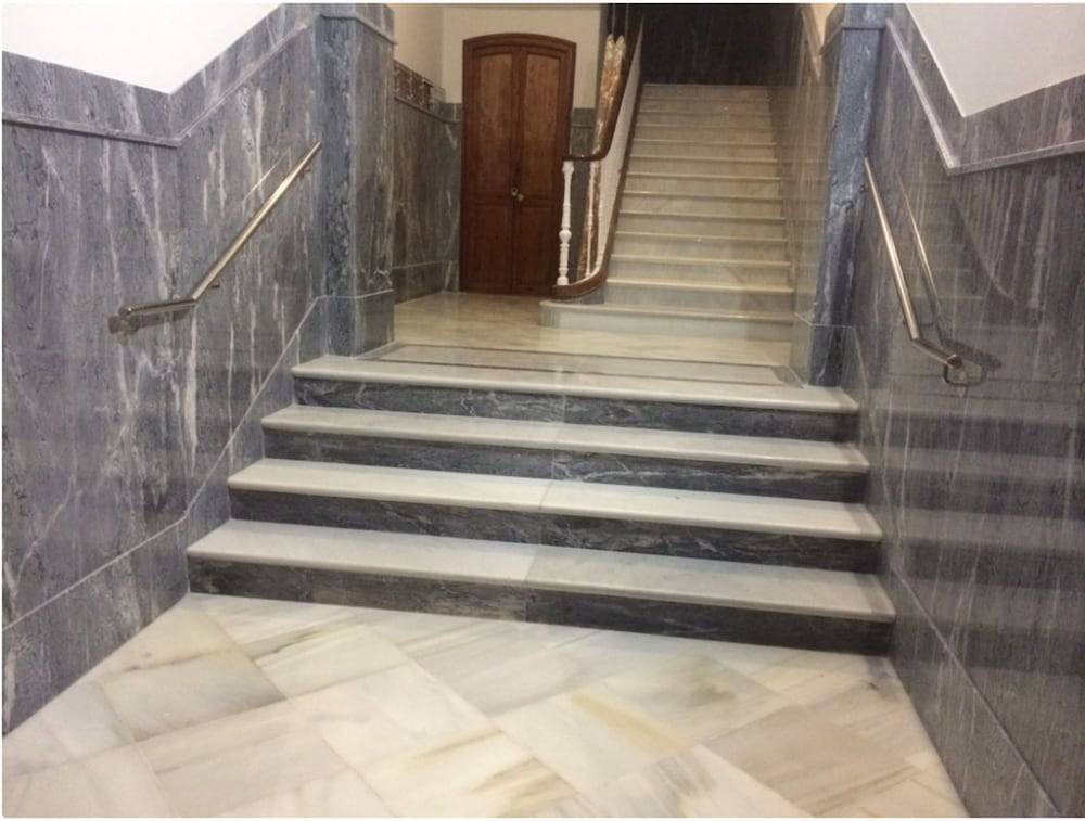 Hostal Larios 2