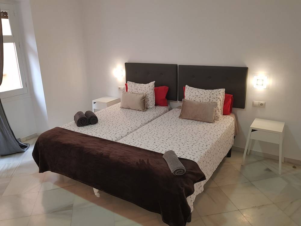 Fan Rooms Duquesa 1