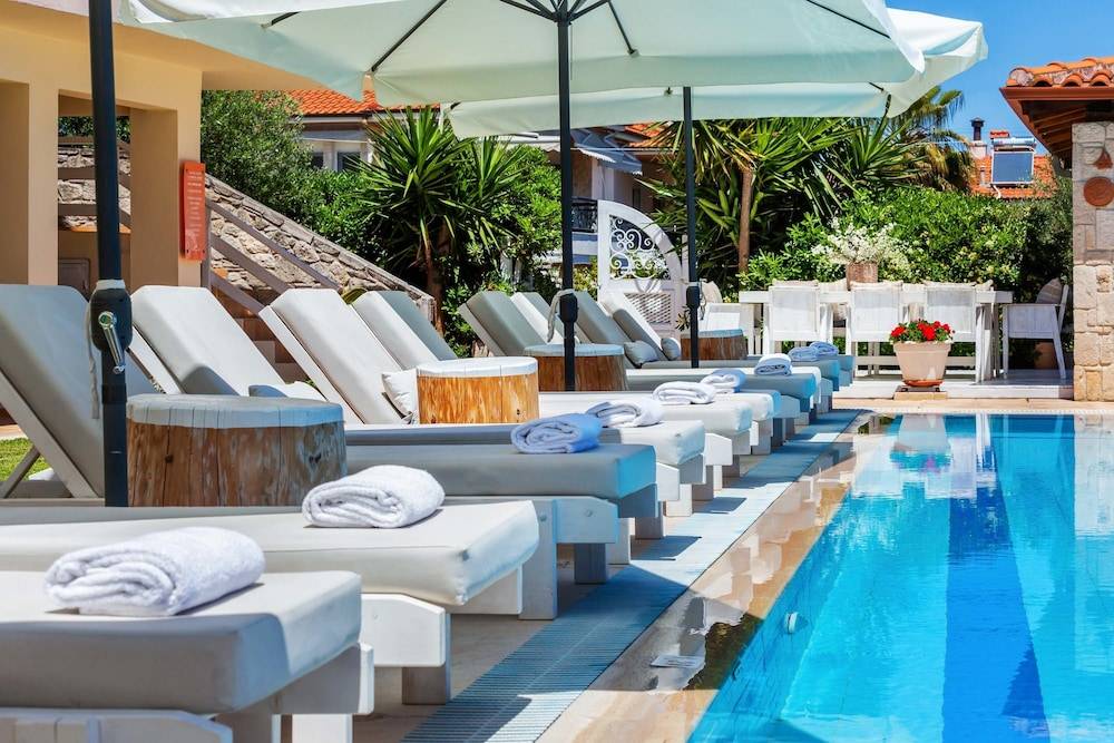 Hesperides Hotel Pefkochori 1