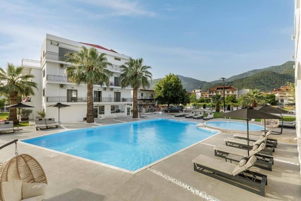 Stavros Beach Hotel 1