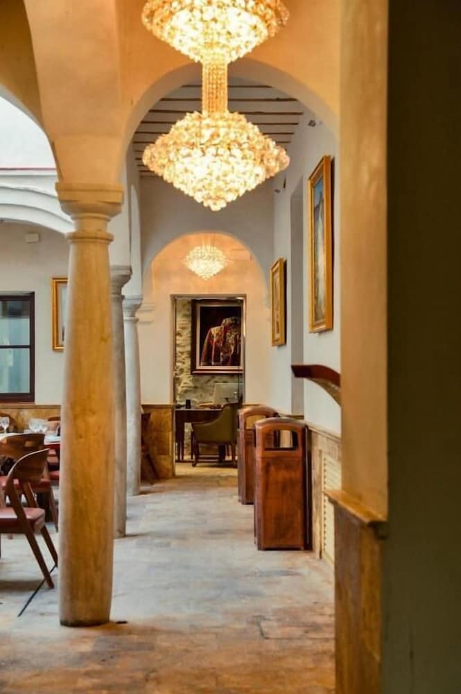 Anahita Boutique Hotel 1