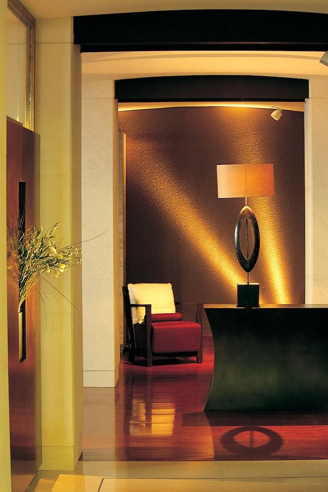 Amphitryon Hotel 1