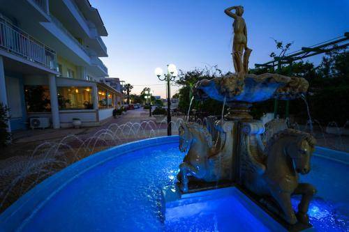 Summery Hotel 2
