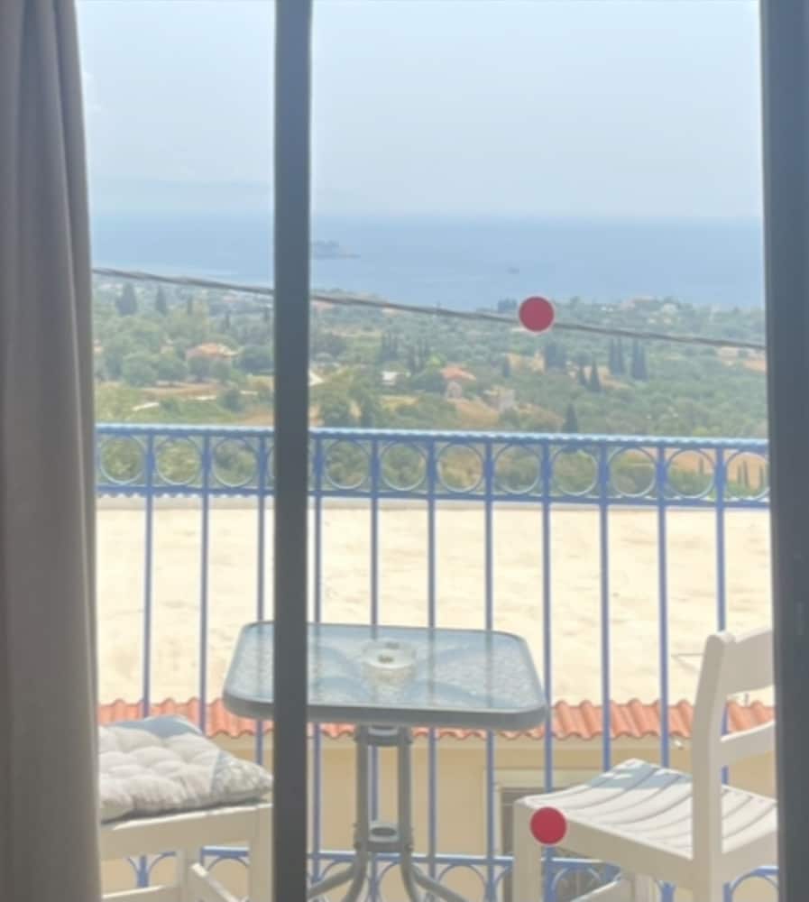Hotel Kourkoumelata 1