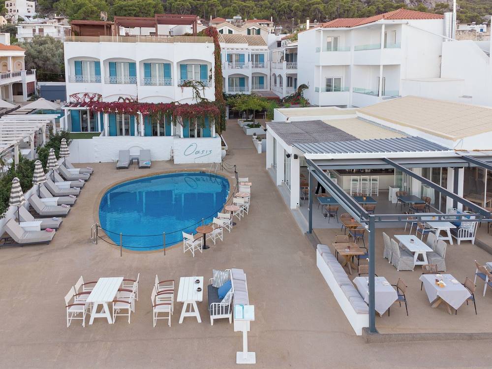 Oasis Beach Hotel 1