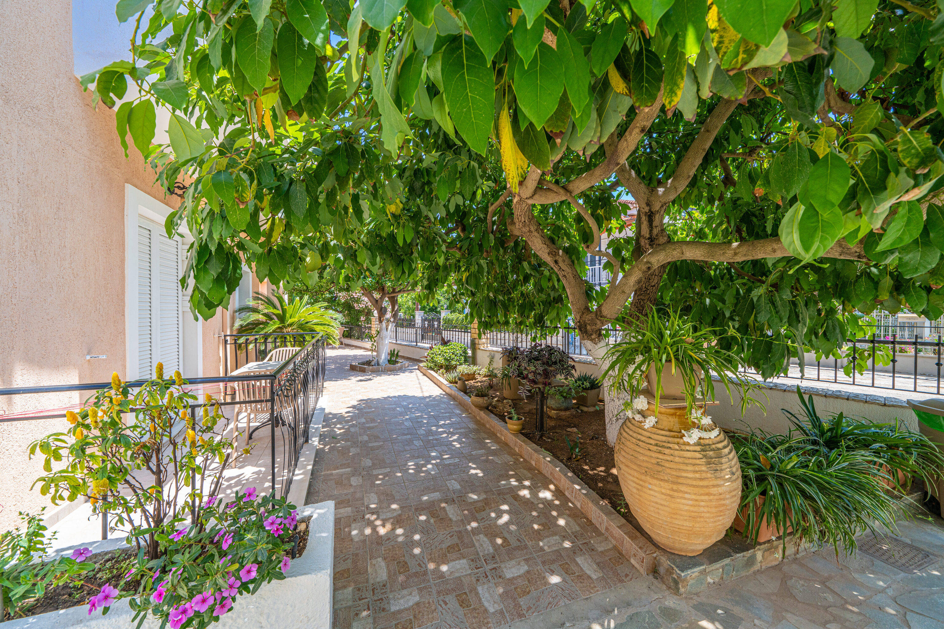Dionysios Studios 2