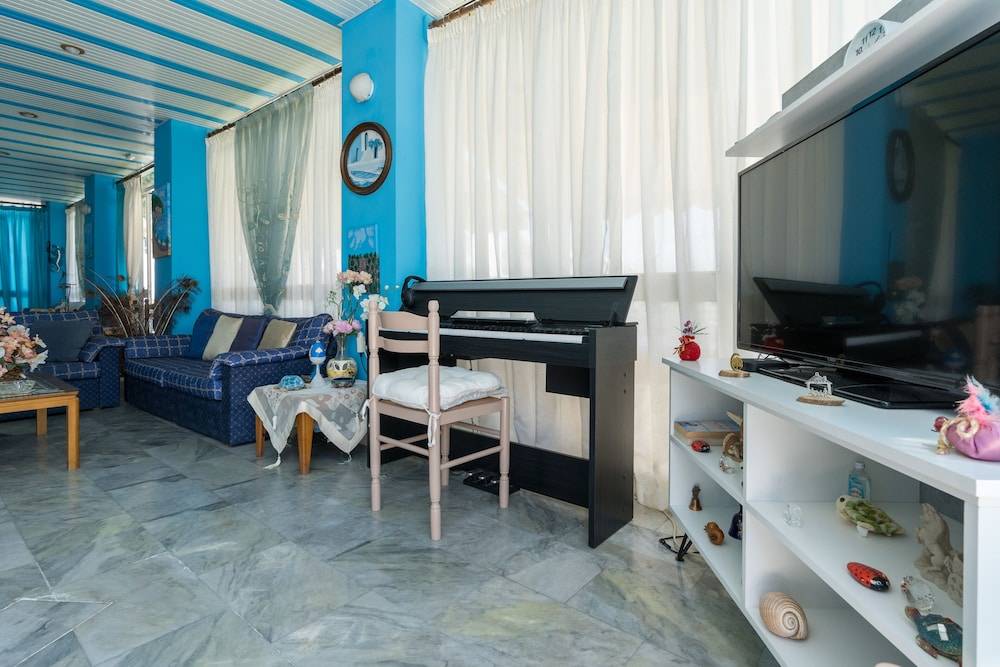Poseidon Apartments 2