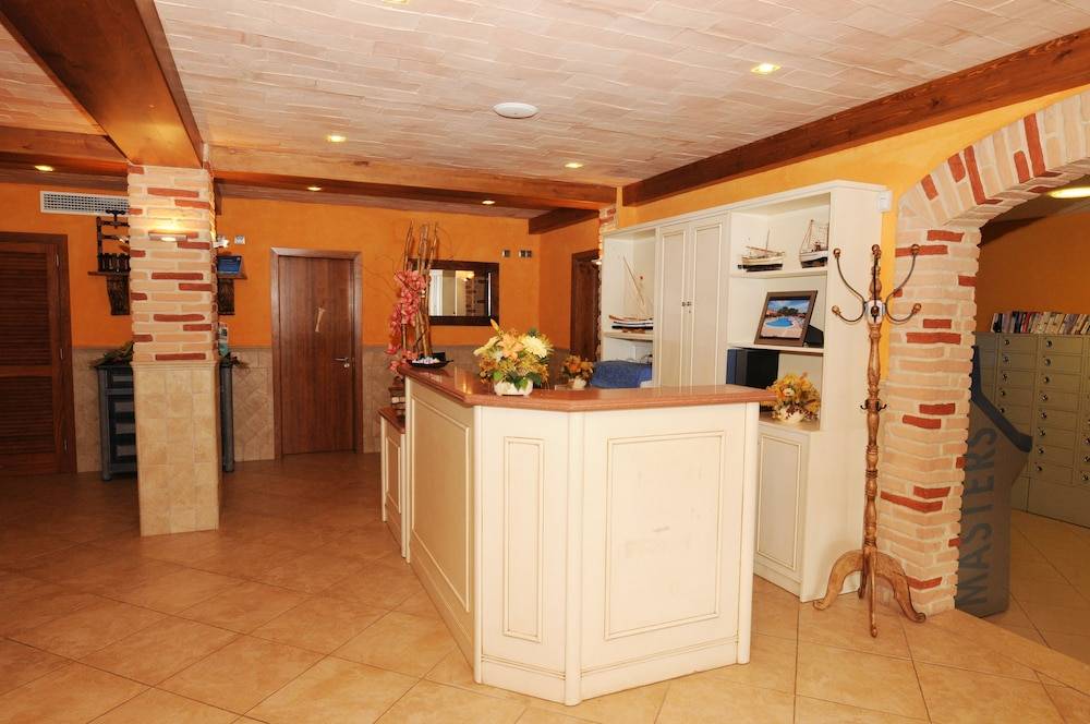 Apartamentos Maribel 2