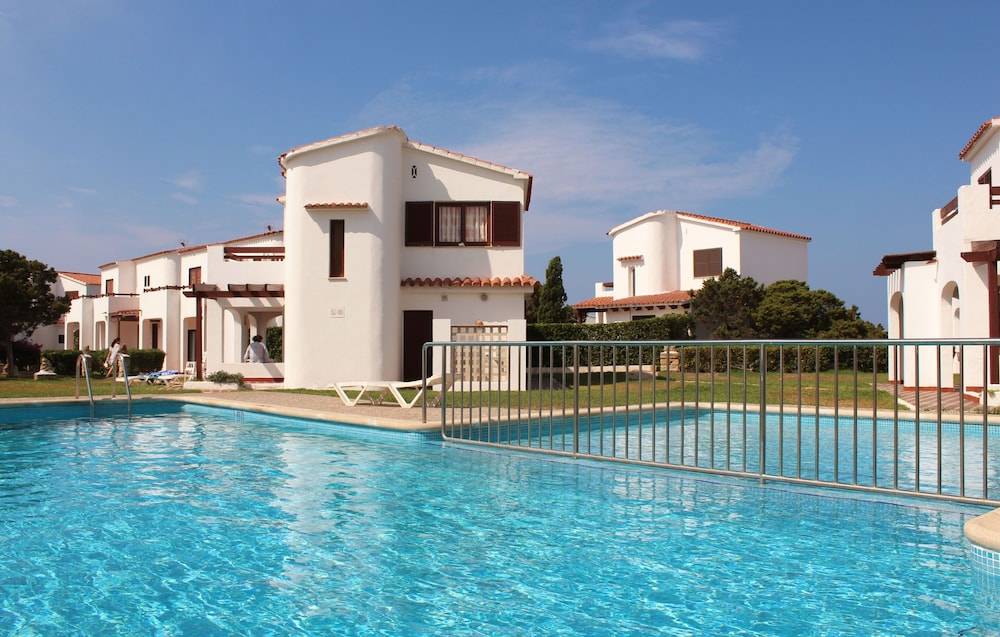 Yucas Homes 1