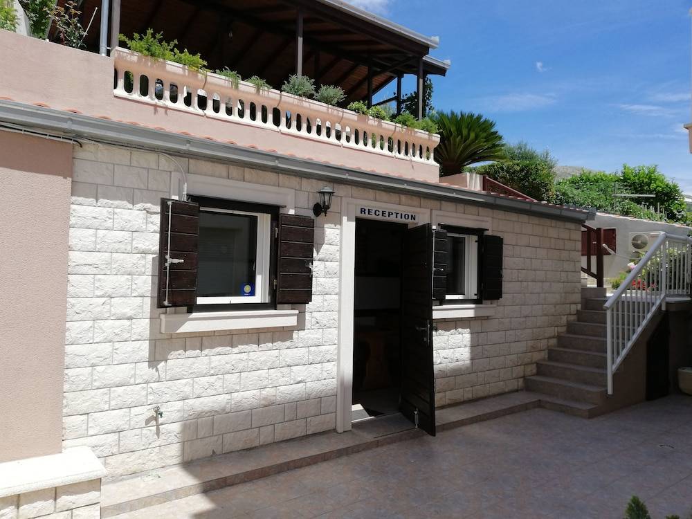Stipe Residence 2