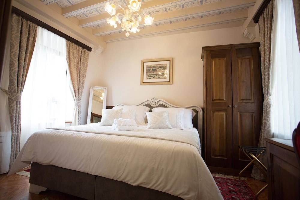 Heritage Hotel Cardo 2
