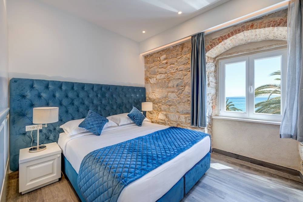 Palms Promenade Luxury Rooms 1