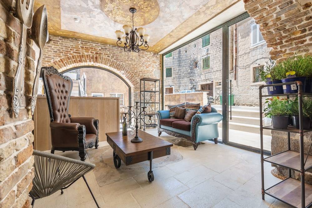 Heritage Palace Varos - MAG Quaint & Elegant Boutique Hotels 1