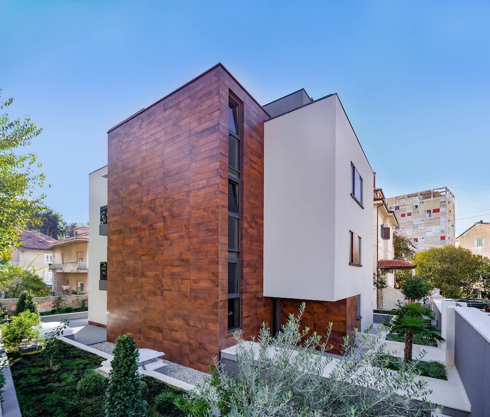 Residence by Vestibul Palace 1