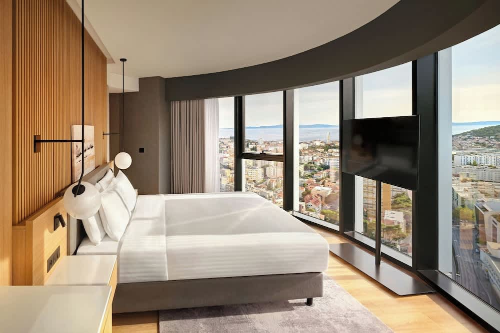 AC Hotel by Marriott Split 1