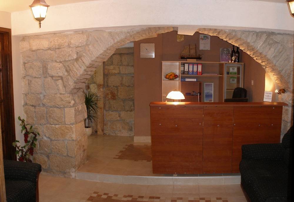 Carol Rooms 2