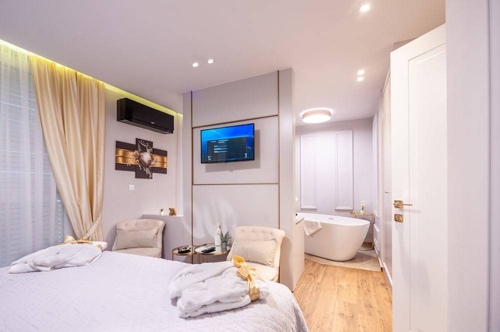 Luxury rooms Kadena 1