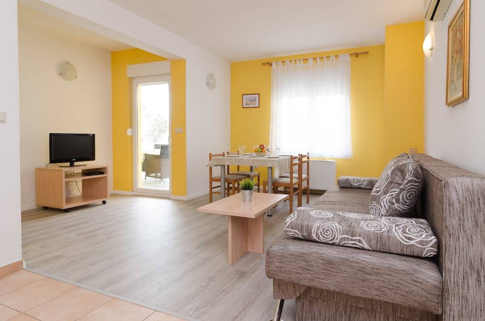 Guesthouse Villa Irena 1