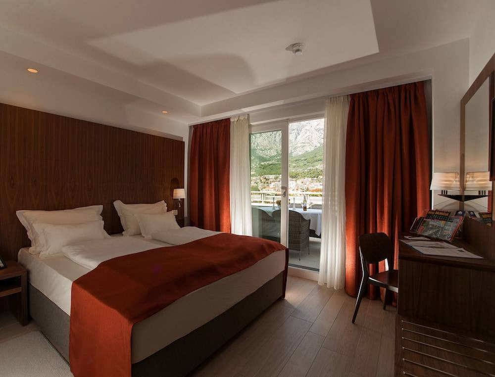 Aparthotel Miramare 2